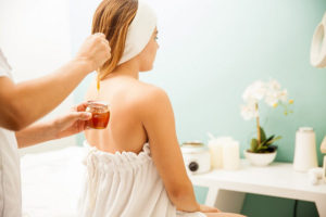 tác dụng của mật ong với tóc và móng