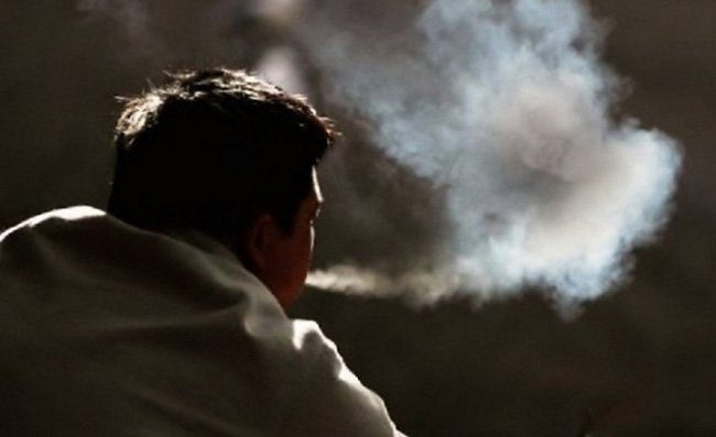 hút thuốc lá dễ mắc ung thư vòm họng